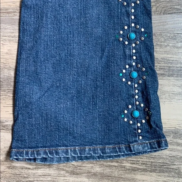 Women's Celebrity Pink Distressed And Studded With Stones Flare Bottom Jeans 28 - Picture 7 of 13